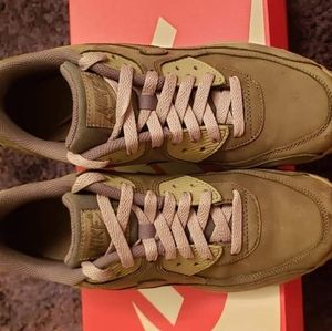 Nike Air Max 90 Winter PRM 6.5Y